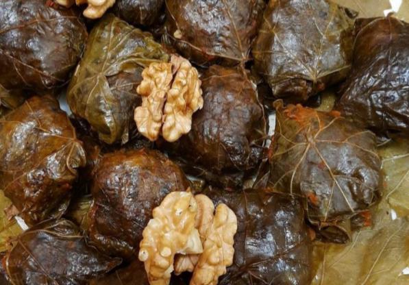 توزیع کننده برگ مو شیرین