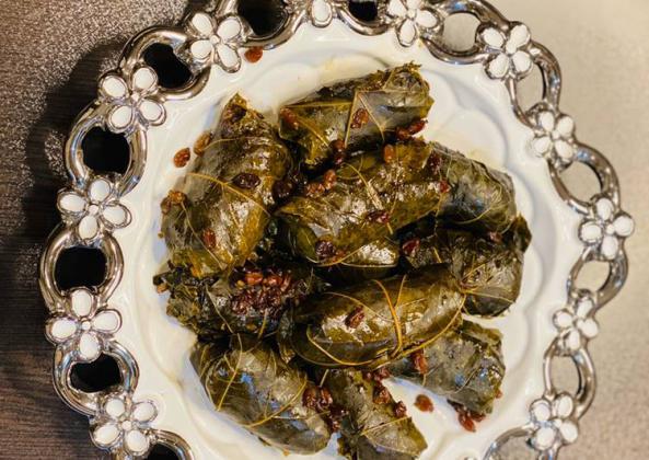 توزیع کننده انبوه برگ مو ترش